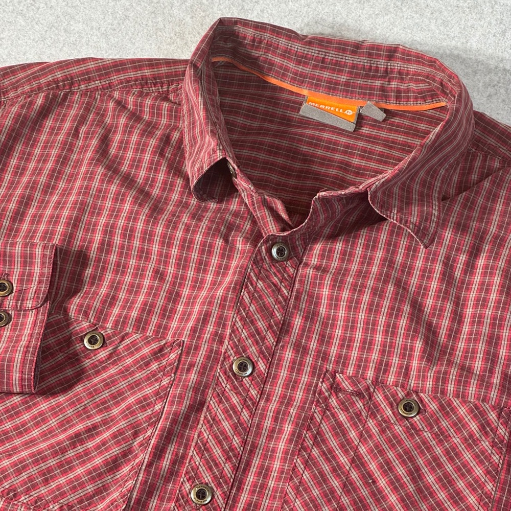 Merrell Mens XL Red Plaid Long Sleeve Button Down Hiking Shirt Pockets